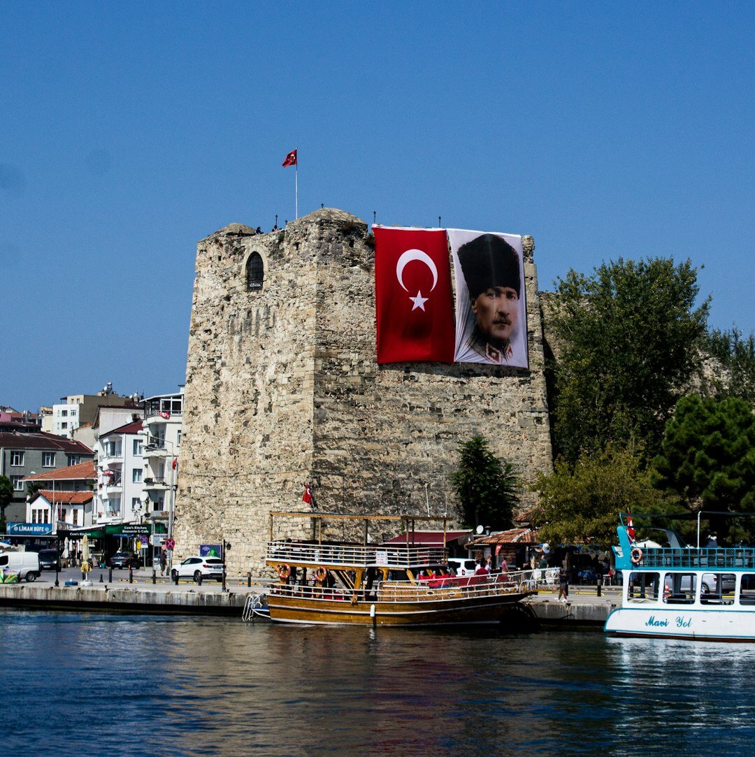 Portrait of a Turkish woman digital storytelling instructor
